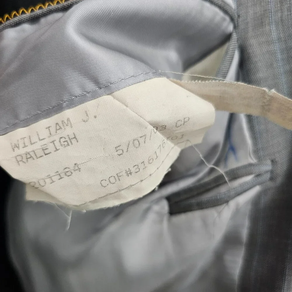 Tom James 44S 40x26 Gray Striped 2-Button Suit R458 - Picture 13 of 15